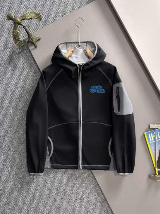 Picture of Louis Vuitton Jackets _SKULVS-XLxetr10431566